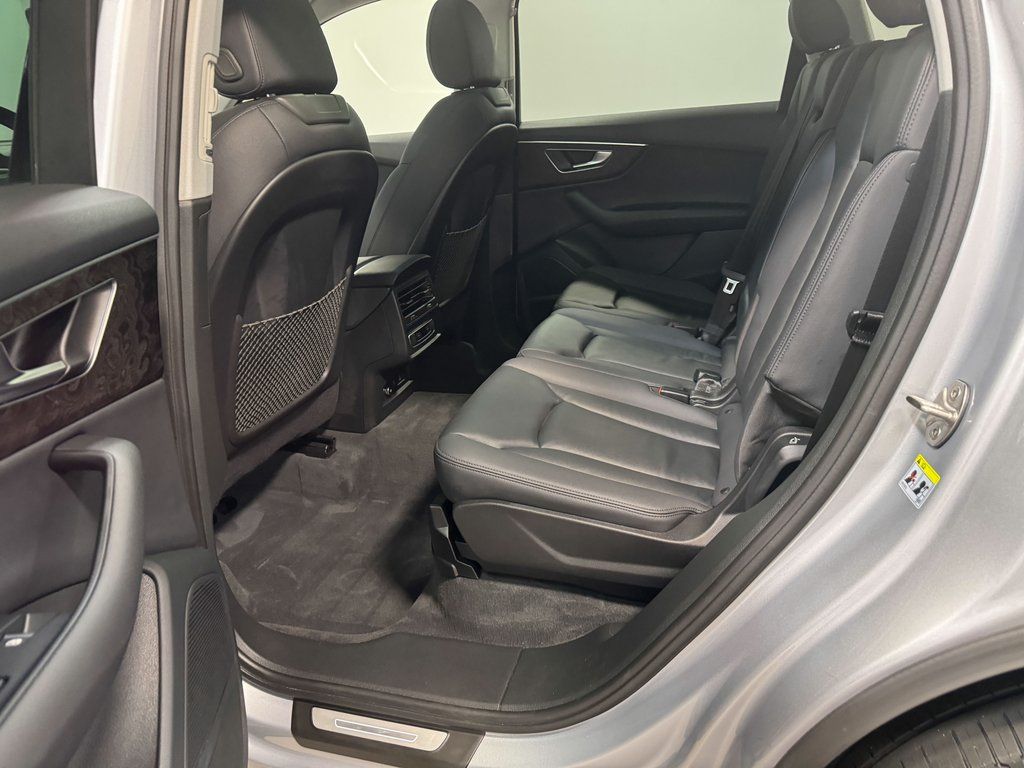 2022 Audi Q7 Premium Plus - Photo 9
