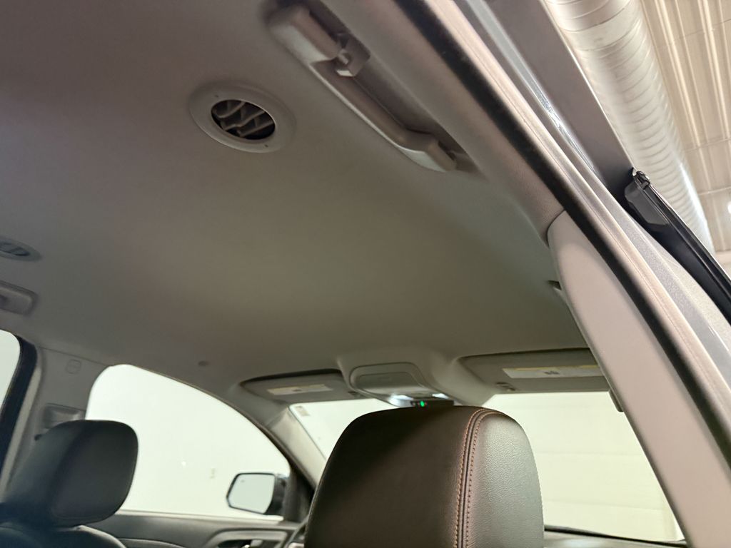2023 GMC Acadia AT4 - Photo 17