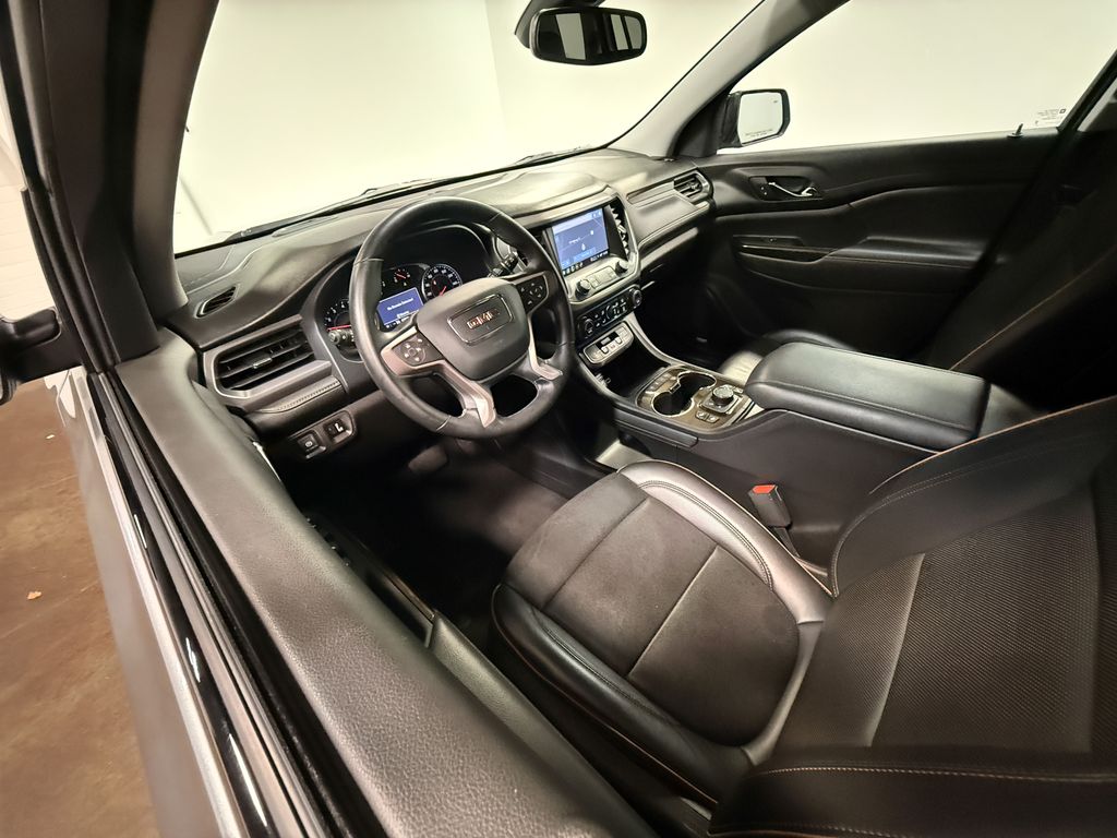 2023 GMC Acadia AT4 - Photo 2