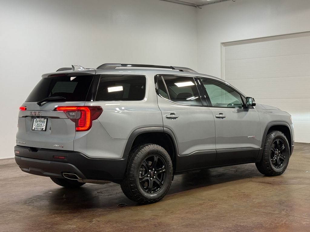 2023 GMC Acadia AT4 - Photo 4