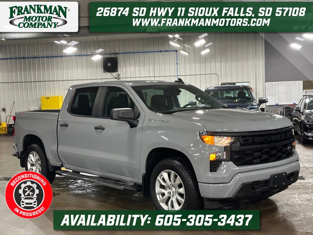 2024 Chevrolet Silverado 1500 Custom 4WD Crew Cab Short Box's photo