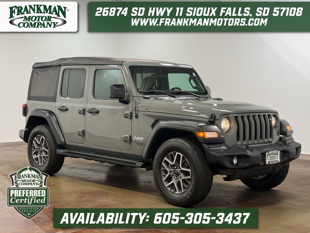 2019 Jeep Wrangler Sport S's photo