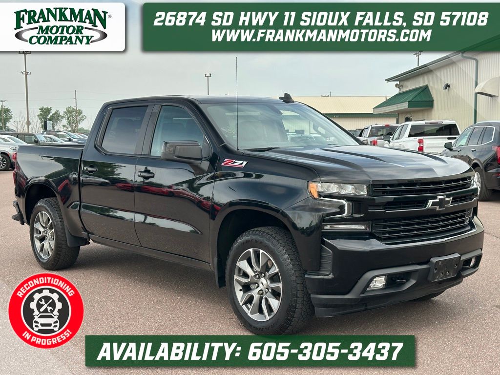 2021 Chevrolet Silverado 1500 RST 4X4 Crew Cab Short Box's photo