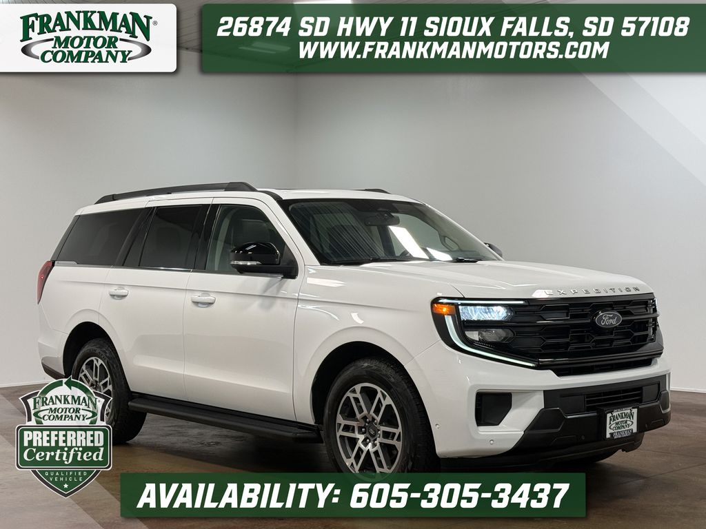 2025 Ford Expedition Active 4x4's photo