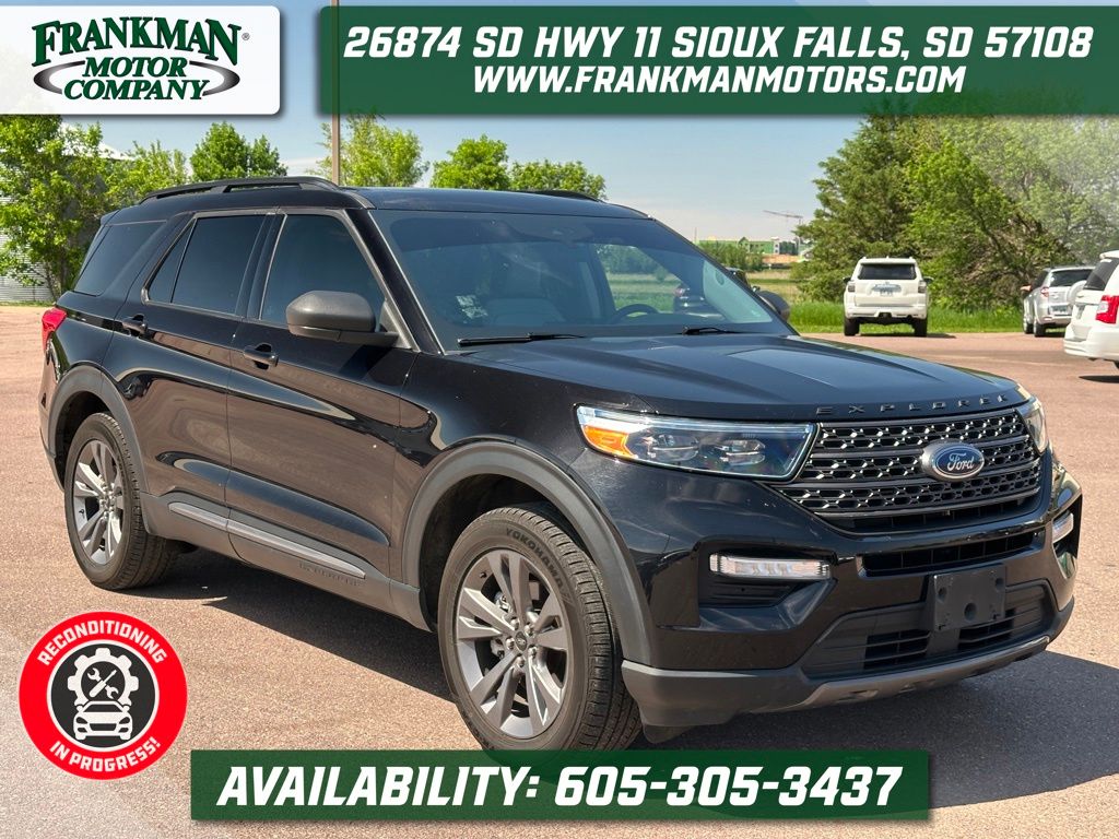 2021 Ford Explorer XLT 4WD's photo