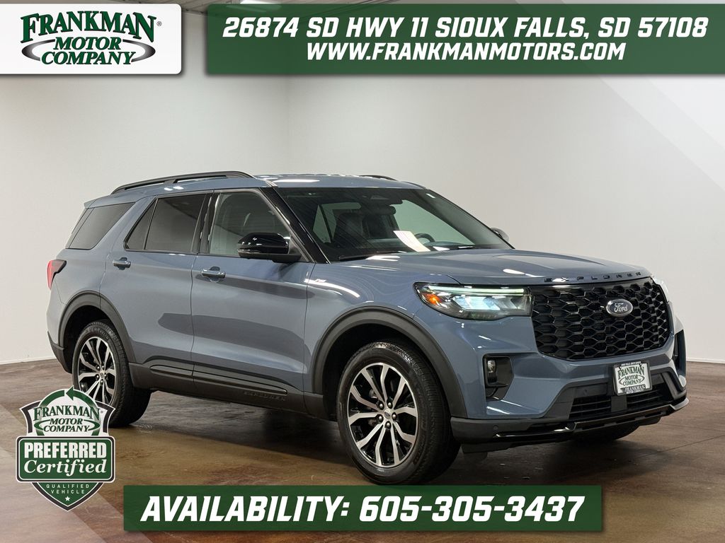 2025 Ford Explorer ST-Line