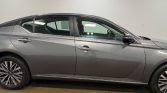 2025 Nissan Altima 2.5 SV thumbnail 31 of 89