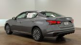 2025 Nissan Altima 2.5 SV thumbnail 5 of 89